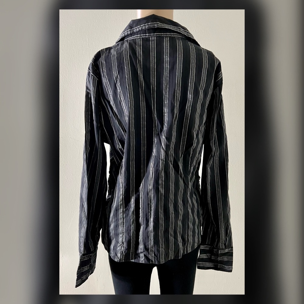 Gitano Black Button-Down Top - image 2